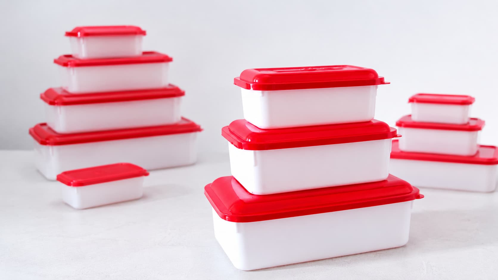 Encontre um fabricante de potes plásticos com linha completa